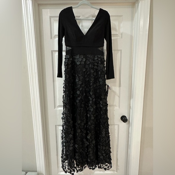 Xscape 3D Bloom Long Sleeve Gown - Picture 5 of 6